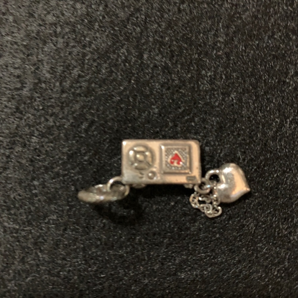 Brighton camera charm - Picture 3 of 4